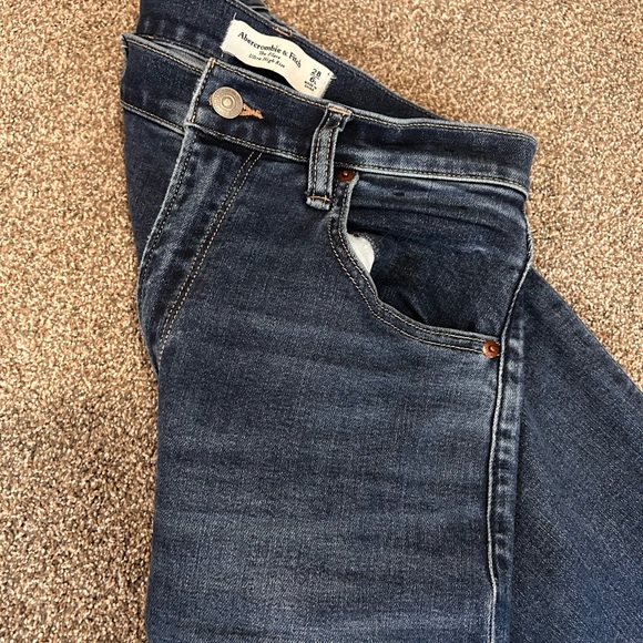 Abercrombie & Fitch Curve Love Dark Blue High Rise Flare Jeans - Picture 5 of 6